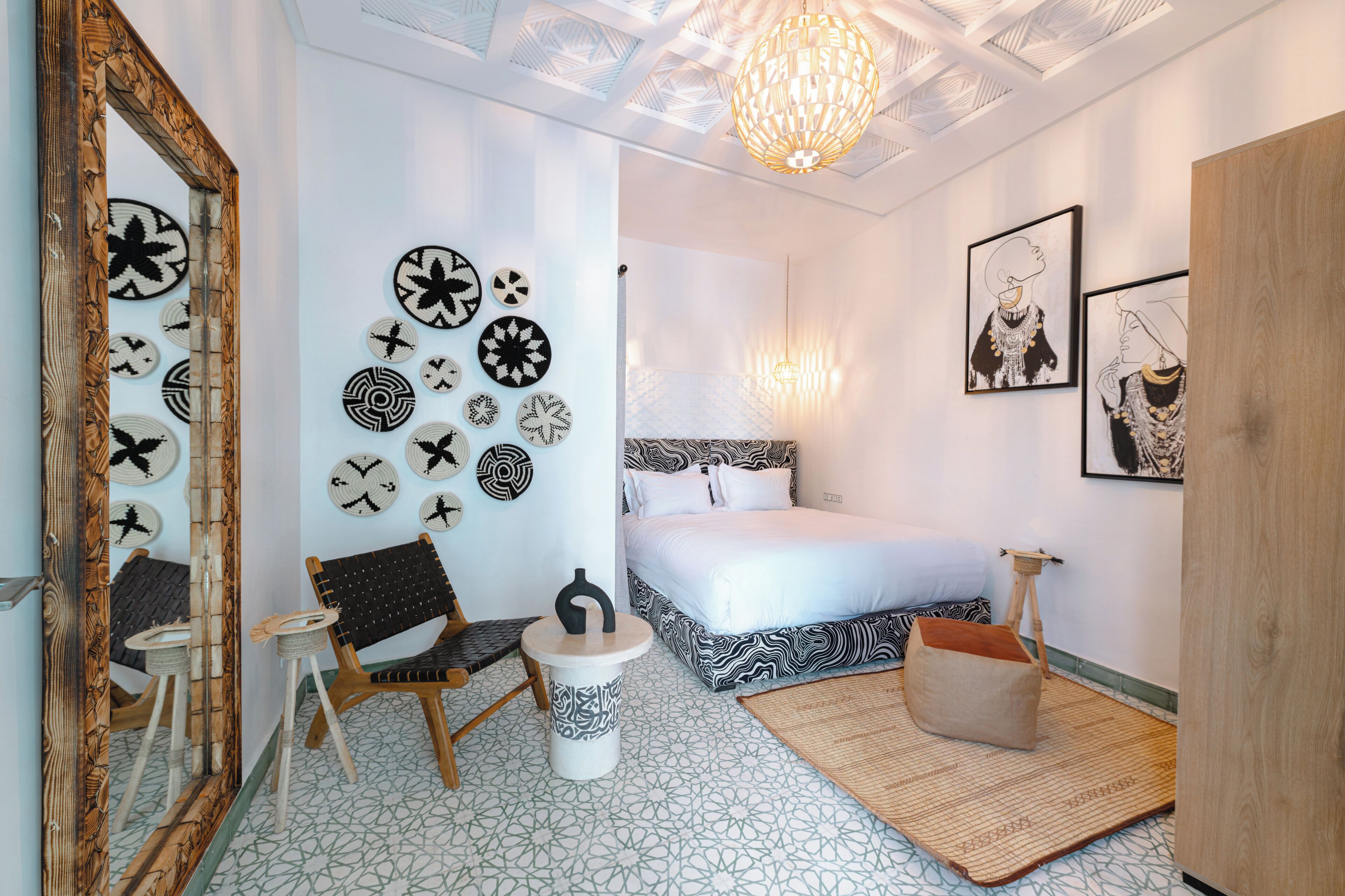 Dobbeltrom – exclusive, terrasse | Sengetøy av topp kvalitet, individuelt dekorert og individuelt innredet