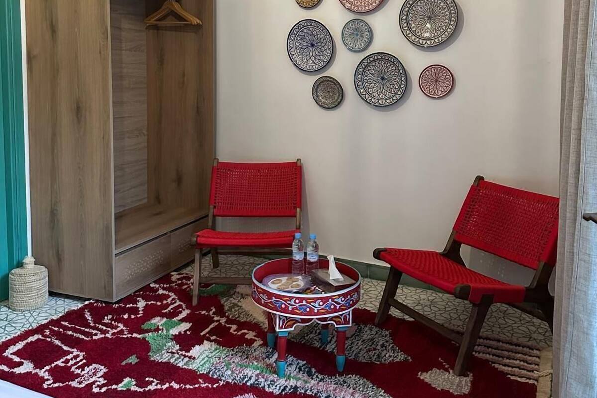 Habitación doble Deluxe, patio | Decoración personalizada y muebles diferentes