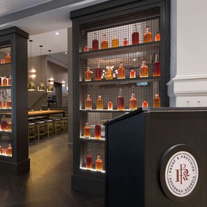 Bar (in der Unterkunft)