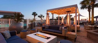 Wilmington Riverfront Stay + On-site Dining & Pool