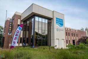 المنشأة من الخارج