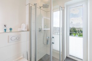 Apartment | Bathroom - Luxusfewo auf Nordstrand am Meer (Nordstrand)