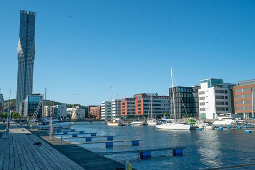 Chic 1BR | City center | Sleeps 4 | Brämaregården