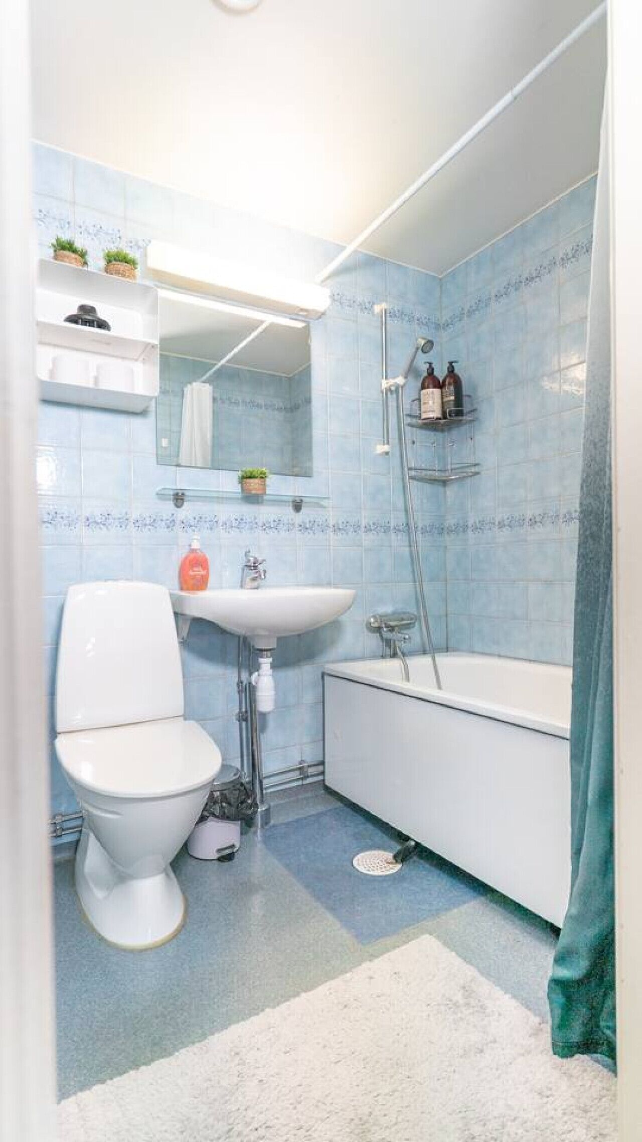 Free toiletries, hair dryer, towels, soap