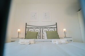 1 多间卧室、熨斗/熨衣板、上网接入、床单