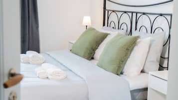 1 bedroom, iron/ironing board, internet, bed sheets