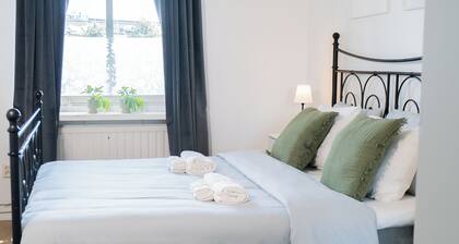 Chic 1BR | City center | Sleeps 4 | Brämaregården