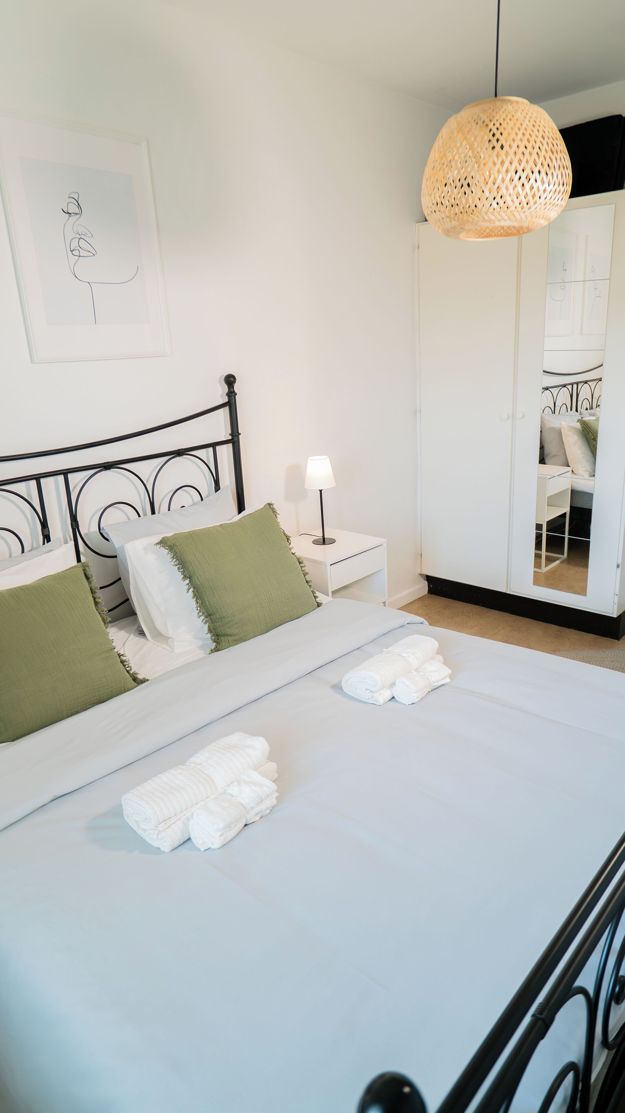 1 sovrum, strykjärn/strykbräda, internet och sängkläder