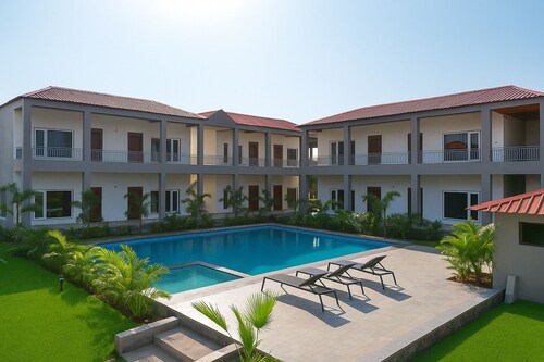 Lavender Hotels with Swimming Pool