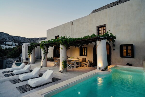 Exterior - Canava Villas Santorini (Santorini)