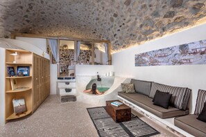 Interior detail - Canava Villas Santorini (Santorini)