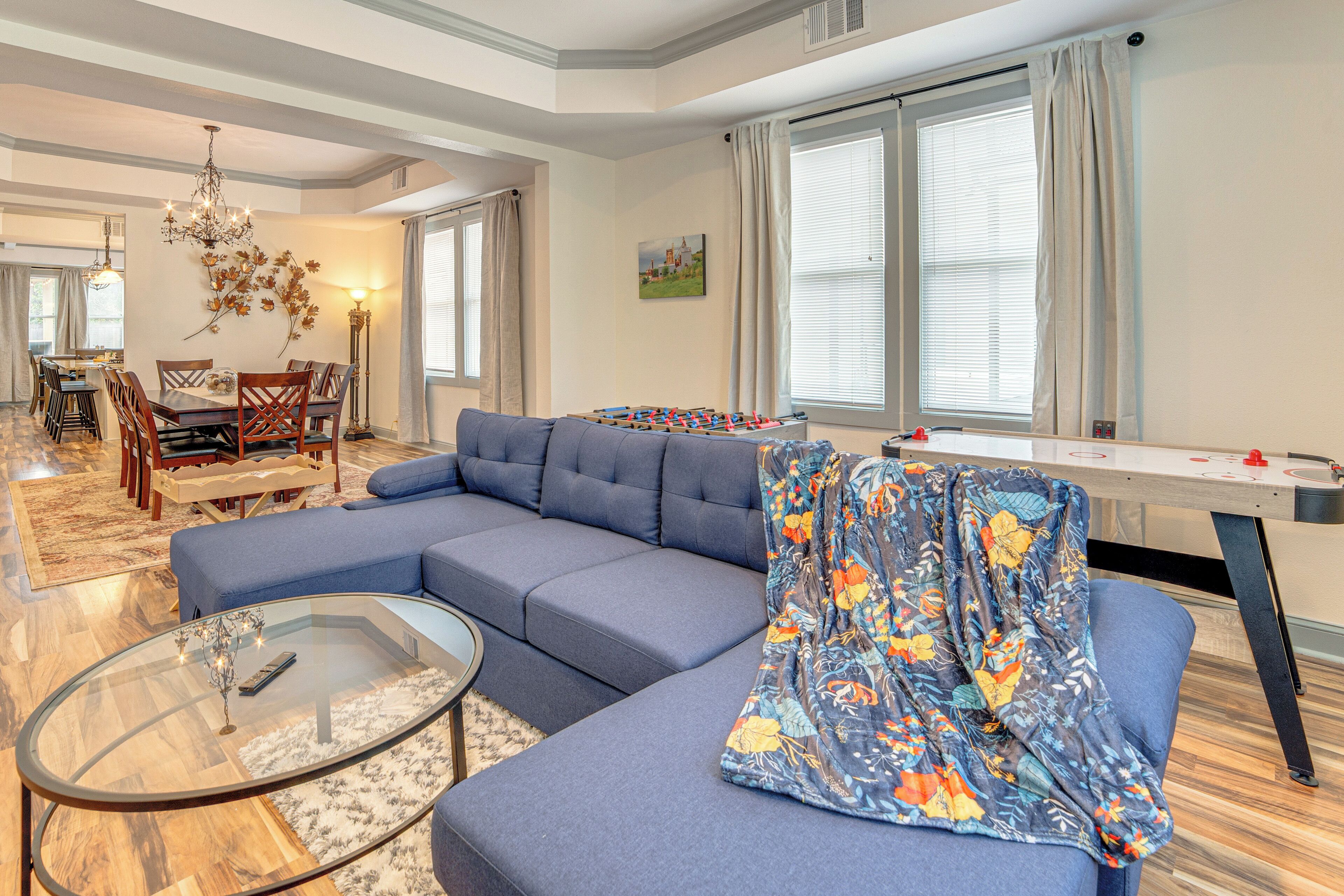 House (4 Bedrooms) | Interior