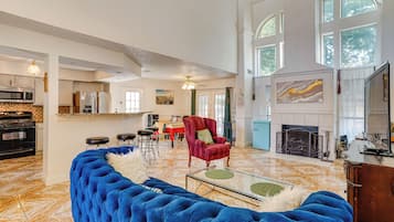 House (Multiple Bedrooms) | Front of property