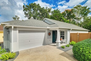 Villa (2 Bedrooms) | Interior - Lovin' Sunny Days at The Villages Villa! (Wildwood)