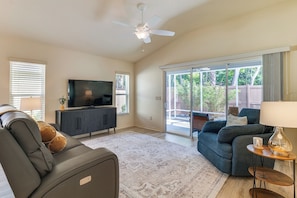 House (2 Bedrooms) | Interior - Quiet Escape in The Villages! House w/ Lanai (Wildwood)