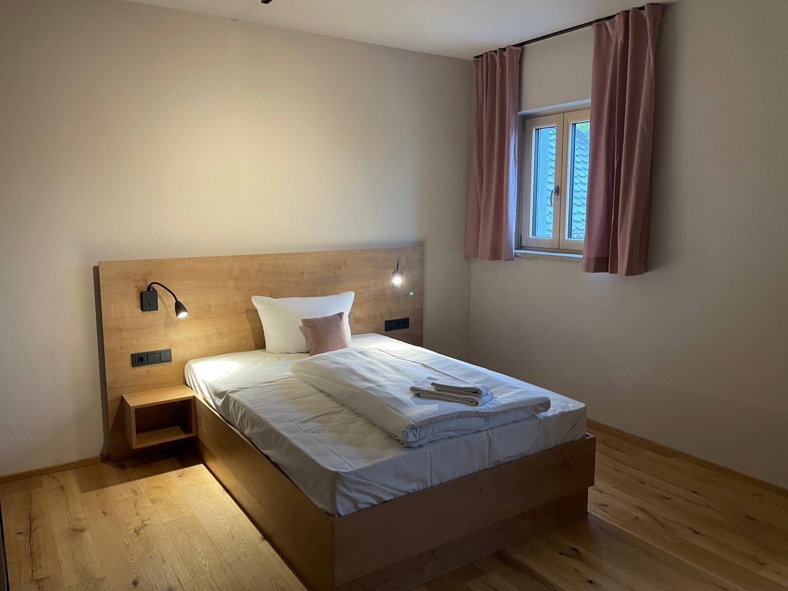 Single Room | Free WiFi