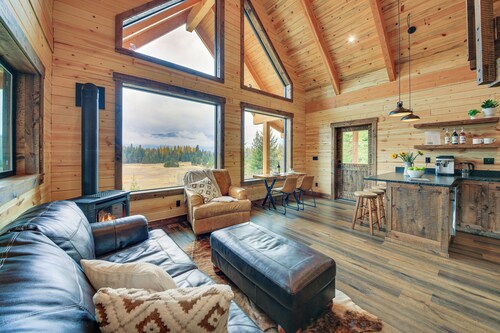 Mtn Valley Views! Cabin 6 Mi to Lake Pend Oreille