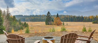 Mtn Valley Views! Cabin 6 Mi to Lake Pend Oreille
