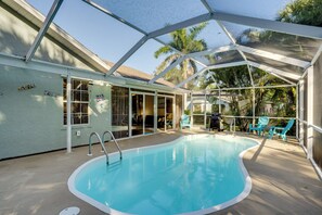 House (3 Bedrooms) | Interior - 4 Mi to Port Charlotte Town Center: Group Retreat! (Port Charlotte)