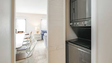 Cottage (2 Bedrooms) | Interior