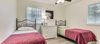 Great for Families! Remodeled Jackson Home