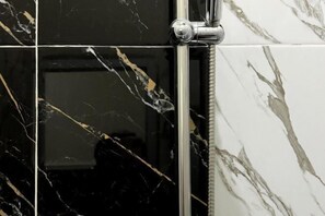 Hand-held showerhead