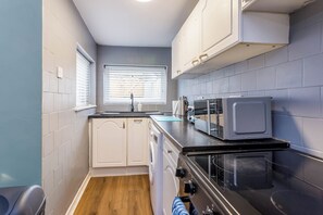 Private kitchen - North View (Sherburn Hill)
