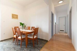 Apartment | Dining - MY Dalmatia - Sunset Apartment Kalelarga (Zadar)