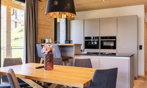 Dining - Apartment in Haus Near Ski Slopes & Sauna (Haus)