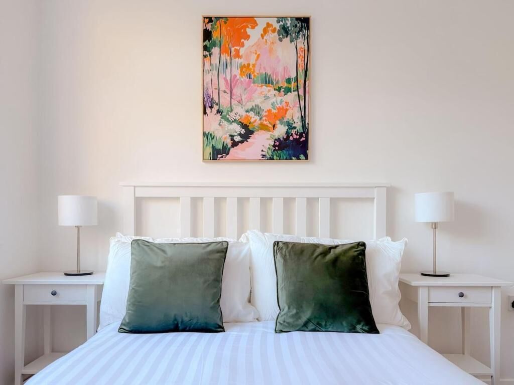 1 bedroom, internet, bed sheets