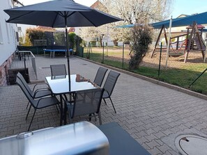 屋外ダイニングエリア