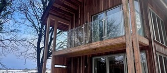 Woodpecker Lodge, Coppertop Wood, Private location with hot tub