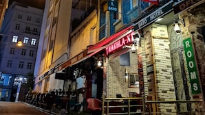 Exterior - Taksim Hotel Şato (Istanbul)