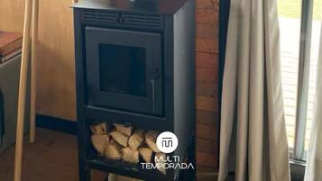 Cabana luxo, vista para a montanha | Parte interna