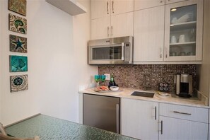 ميكروويف، ماكينة لصنع القهوة/الشاي