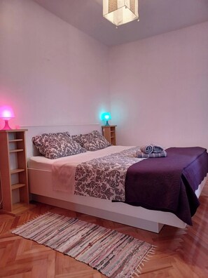 WiFi, bed sheets - Apartmen Paolo Beautiful Sea View Cozy- charming Šibenik with AC (Šibenik)