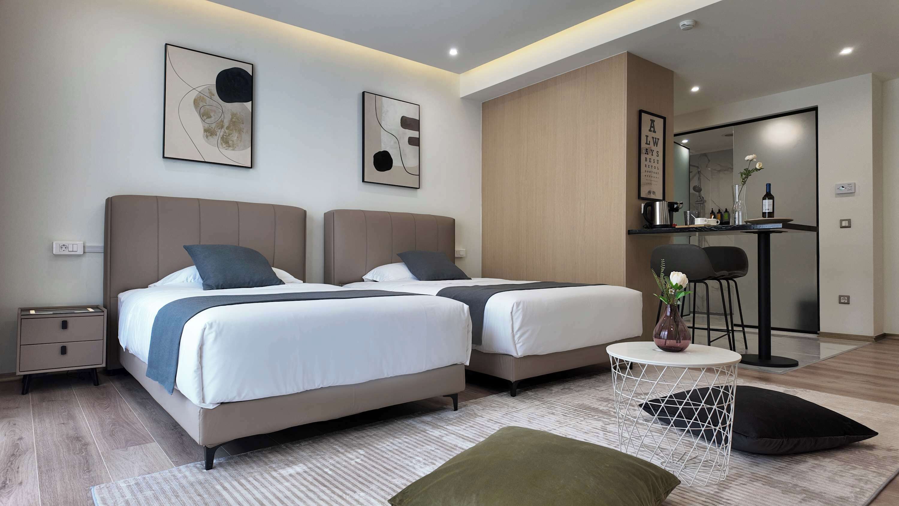 9 slaapkamers, een bureau, wifi, beddengoed