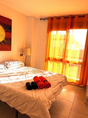 Room - Sea sunrise (Guardamar del Segura)