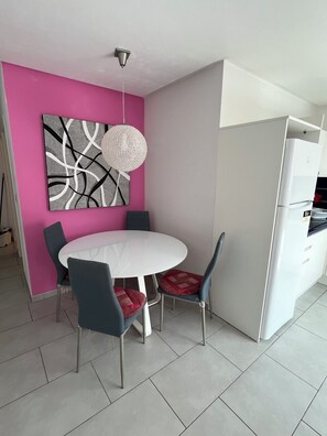 Dining - Sea sunrise (Guardamar del Segura)