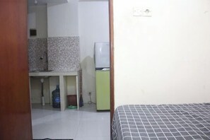 Room - Daddy's Room Apartemen City Park (West Jakarta)