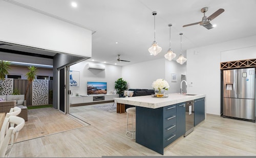 Zenhouse Solstice Designer 4-br Executive Retreat