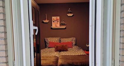 Beautiful forest cottage with private garden. Walking distance NP Hoge Veluwe