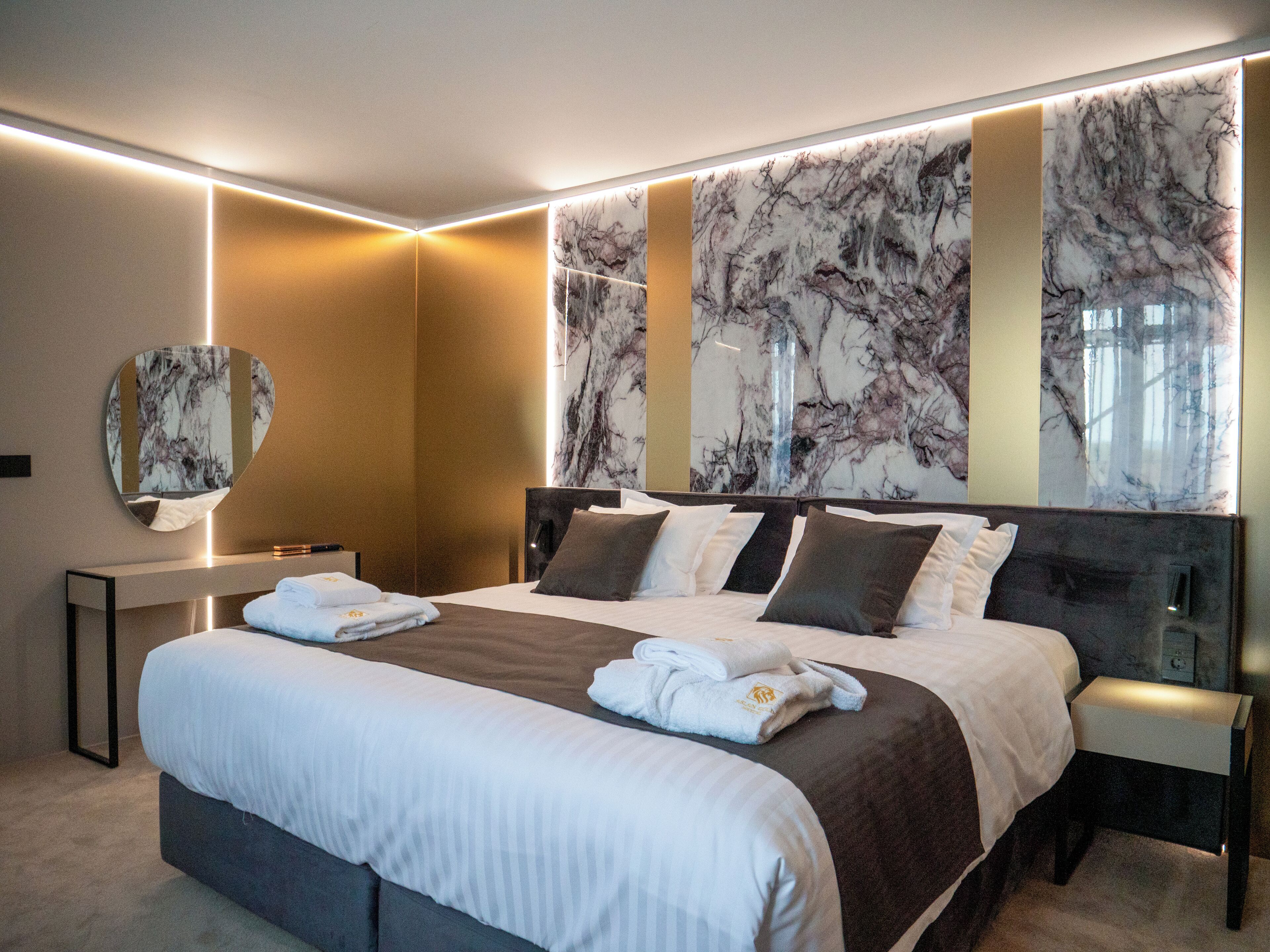 Leilighet – exclusive, 1 kingsize-seng med sovesofa, byutsikt | Safe på rommet, skrivebord og skrivebord for bærbar PC