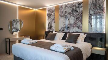 Leilighet – exclusive, 1 kingsize-seng med sovesofa, byutsikt | Safe på rommet, skrivebord og skrivebord for bærbar PC