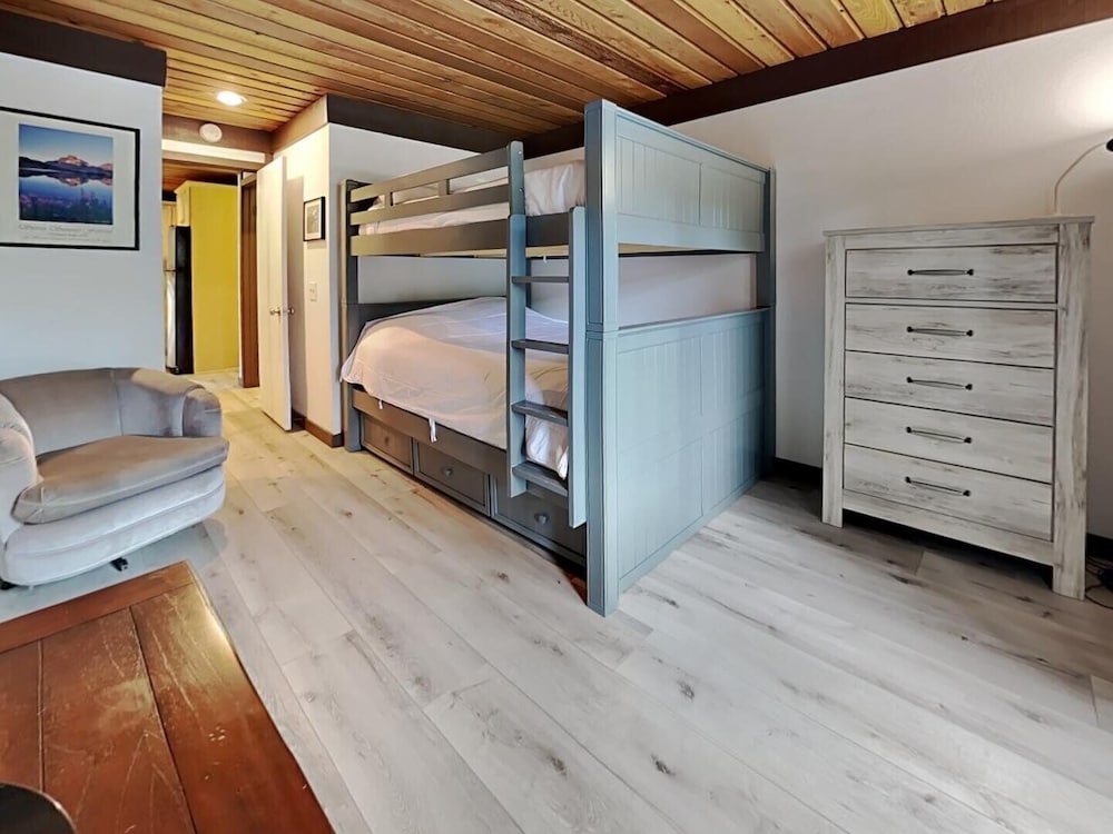 Snowbird Condominiums by null