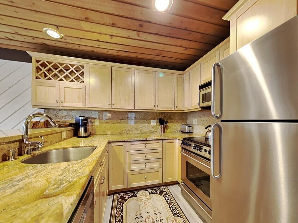 Snowbird Condominiums by null