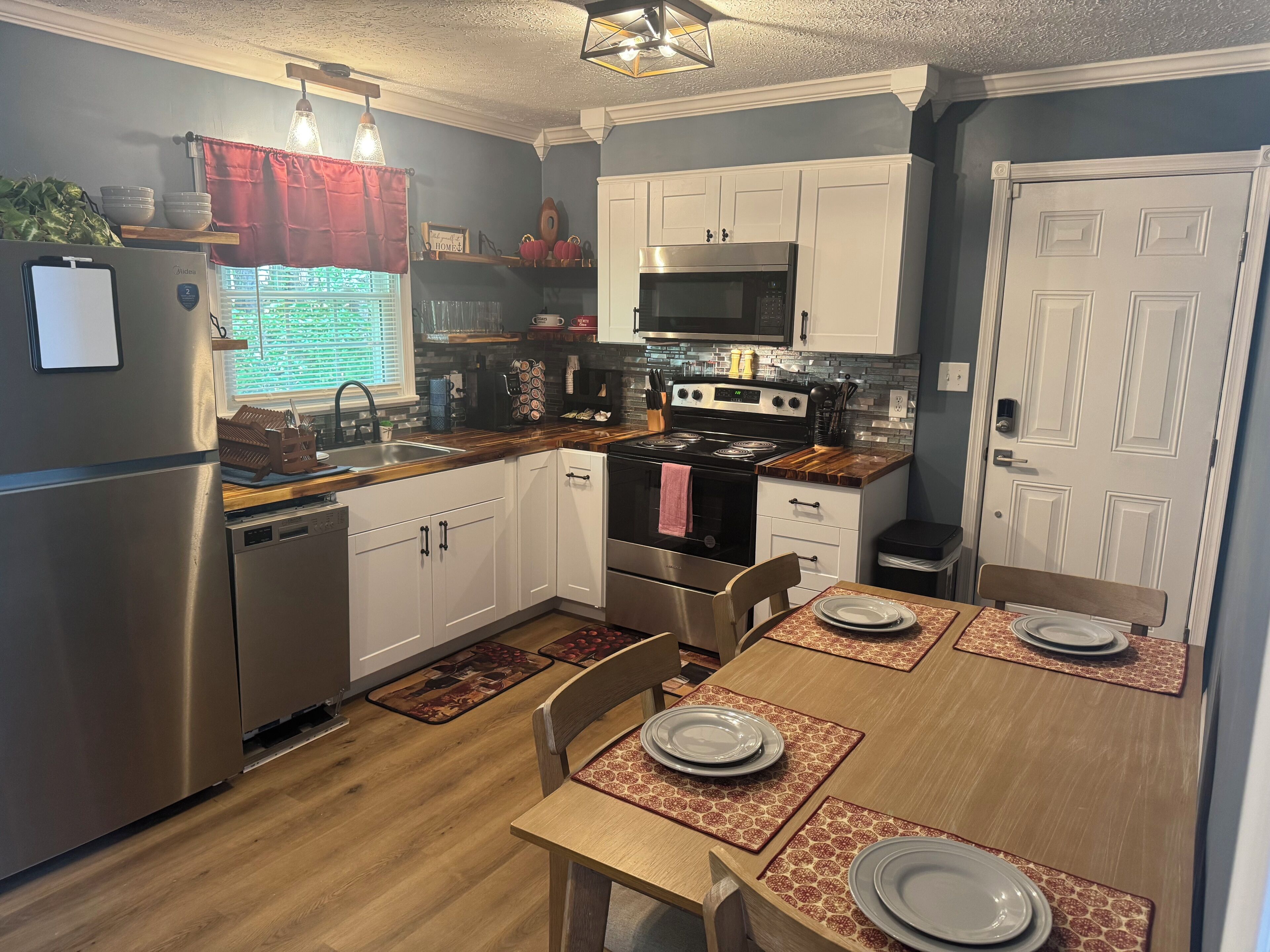 Microwave, oven, stovetop, dishwasher