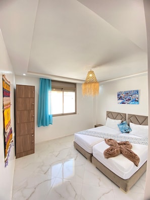 9 chambres, accĂšs Internet