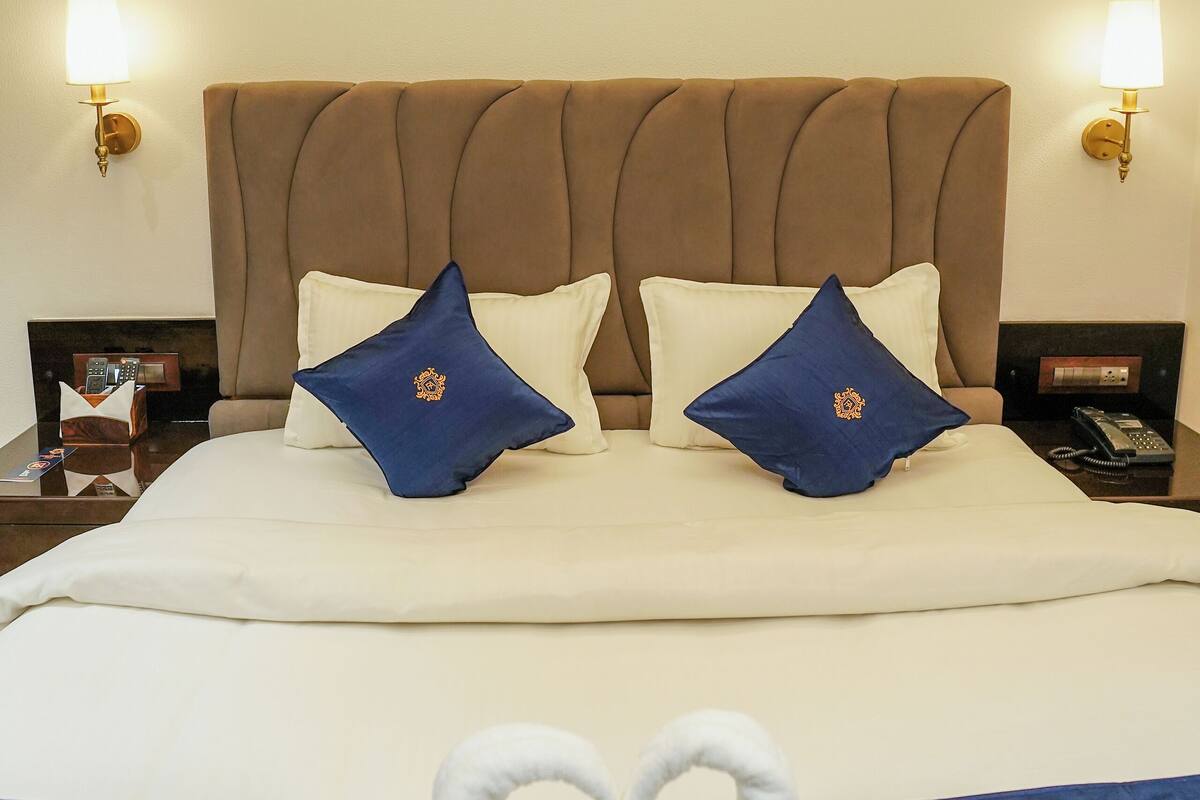 Premium kamer, 1 kingsize bed | Een bureau, een laptopwerkplek, gratis wifi