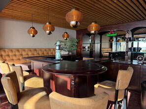 بار (في المنشاة)